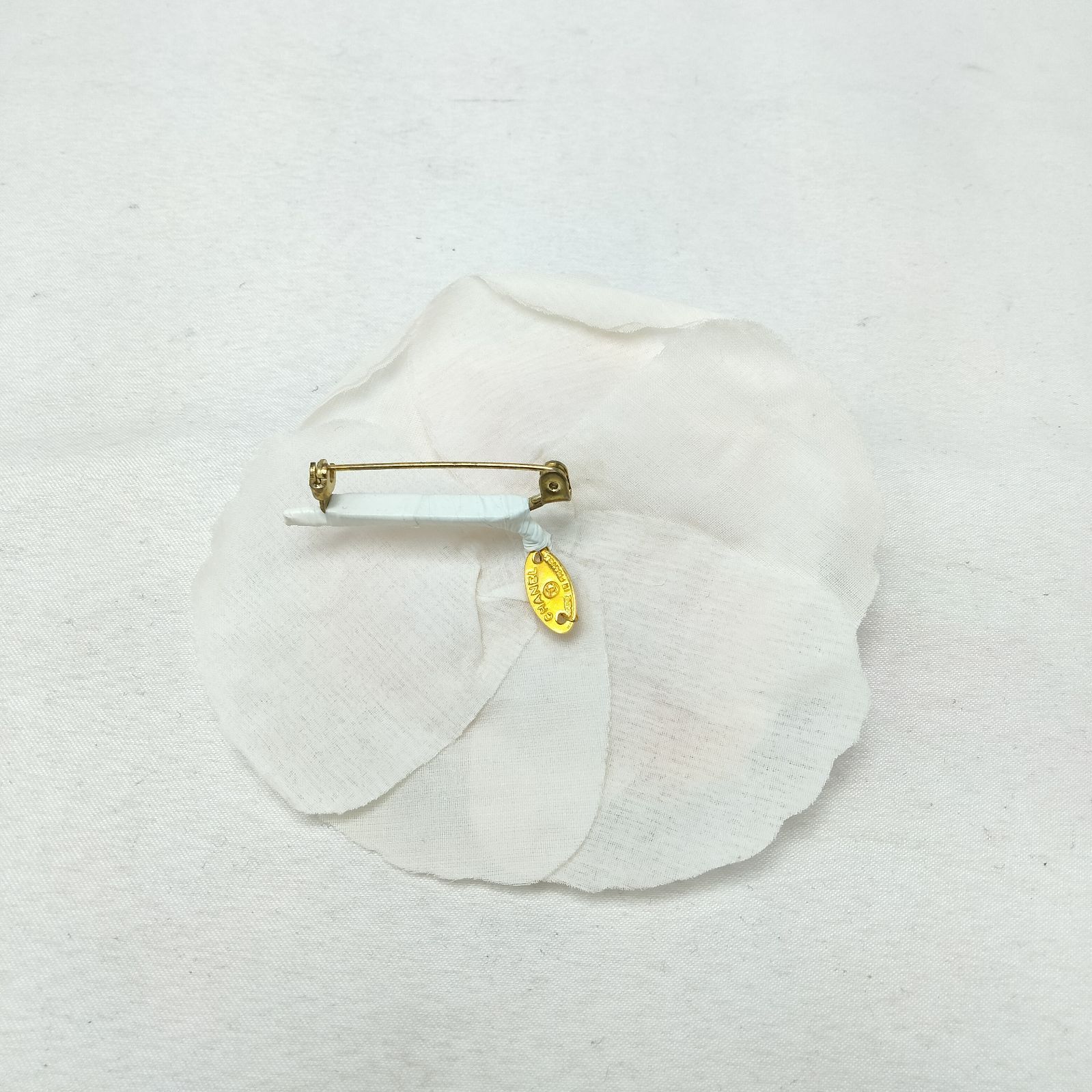 ✨CHANEL✨シャネル カメリア フラワー ブローチ ピンク×白 - メルカリ