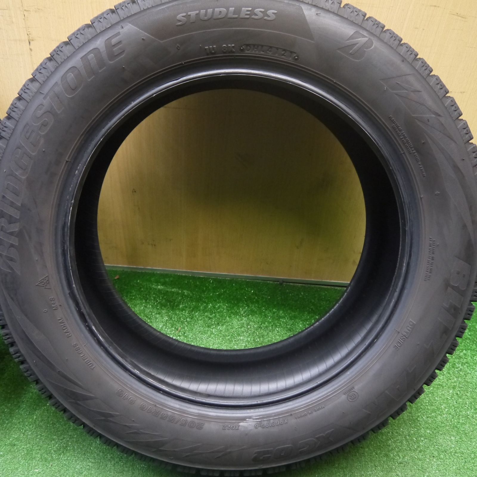 バリ溝！9.5分☆スタッドレス 205/55R16 ブリヂストン ブリザック XG02