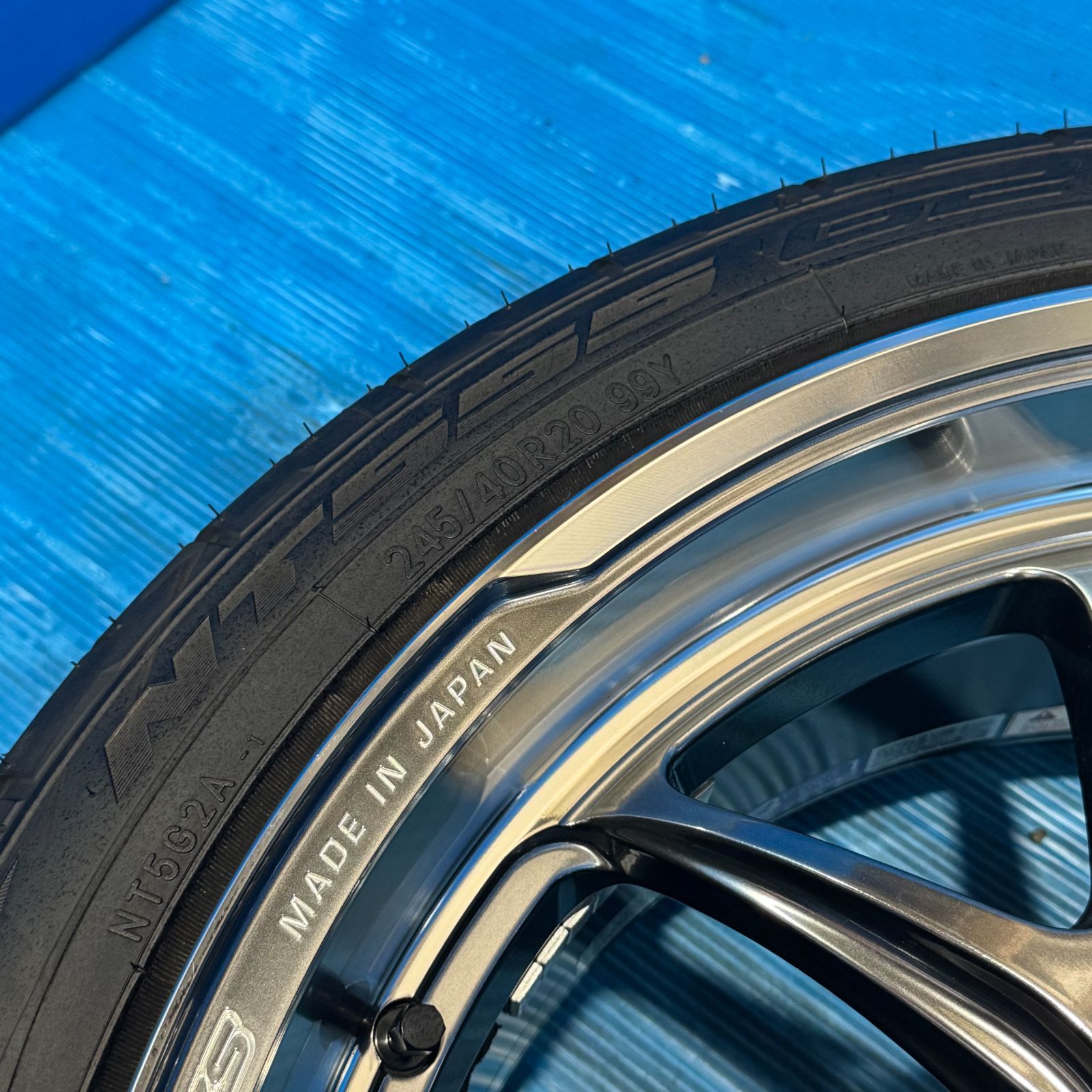 美品 RAYS HOMURA 2×5 RA 20インチ 8.5J +45 レイズ ホムラ NITTO 