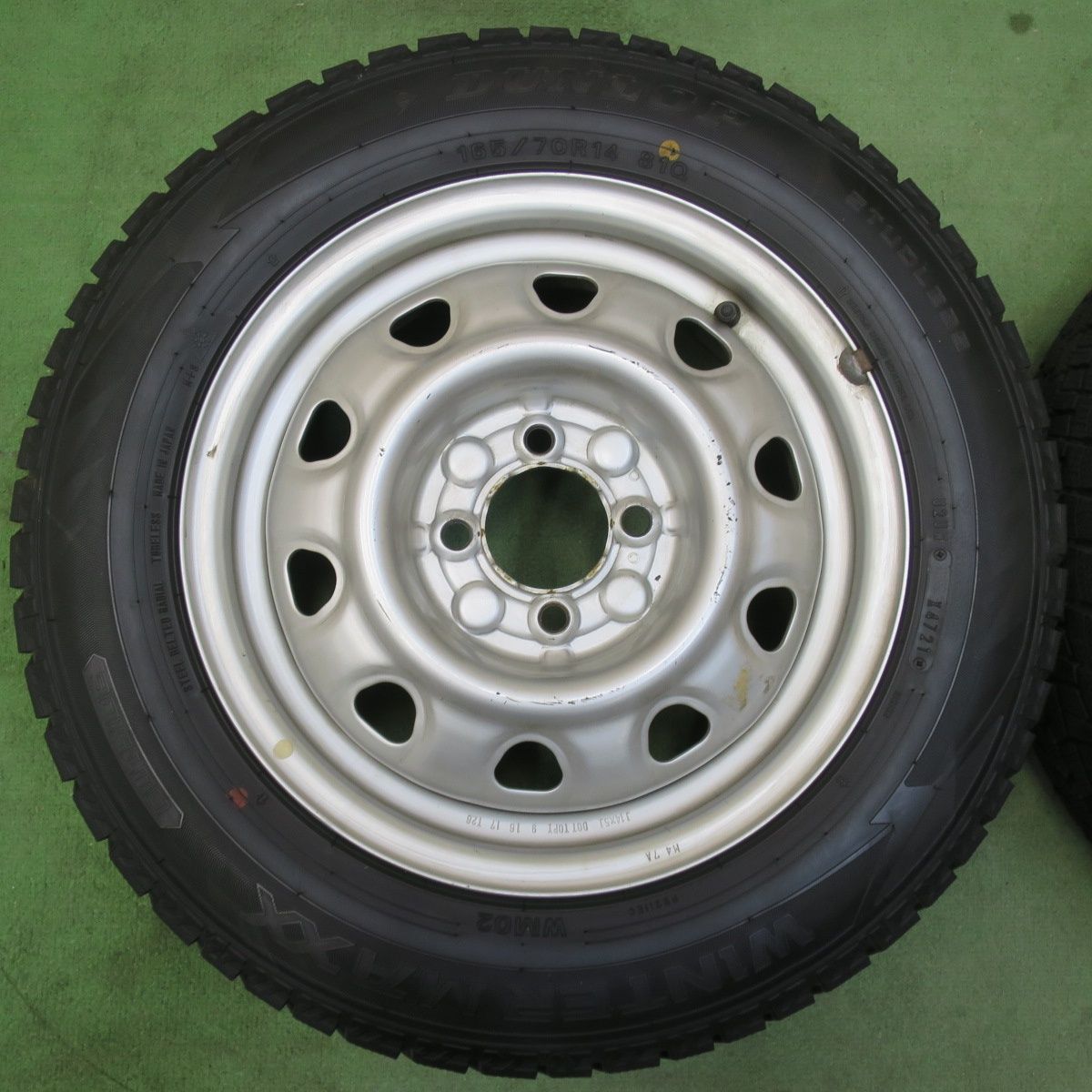 バリ溝！ほぼ10分☆スタッドレス 165/70R14 ダンロップ ウインター