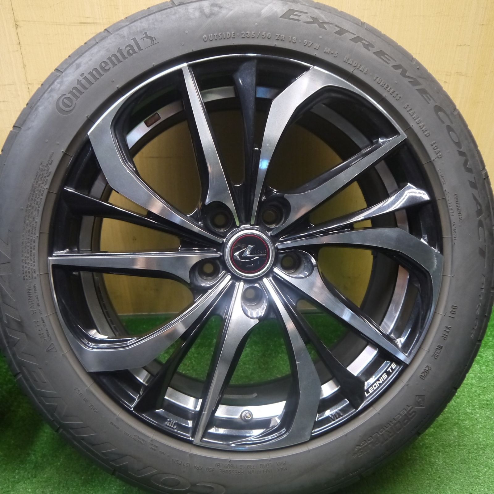 キレイ☆LEONIS TE 235/50R18 コンチネンタル EXTREME CONTACT DWS06 