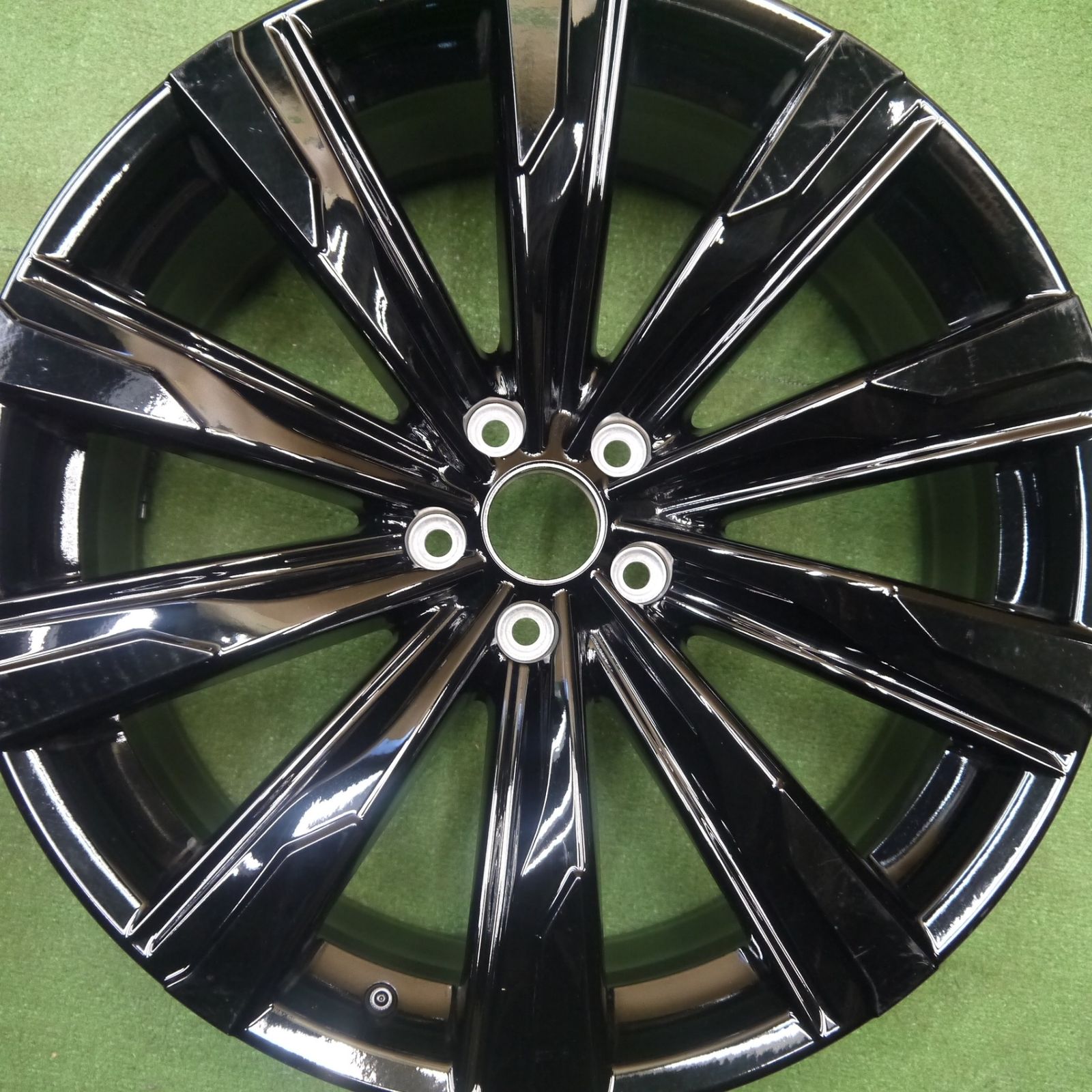 送料無料] キレイ☆トヨタ クラウン スポーツ Z 純正 ホイール 21