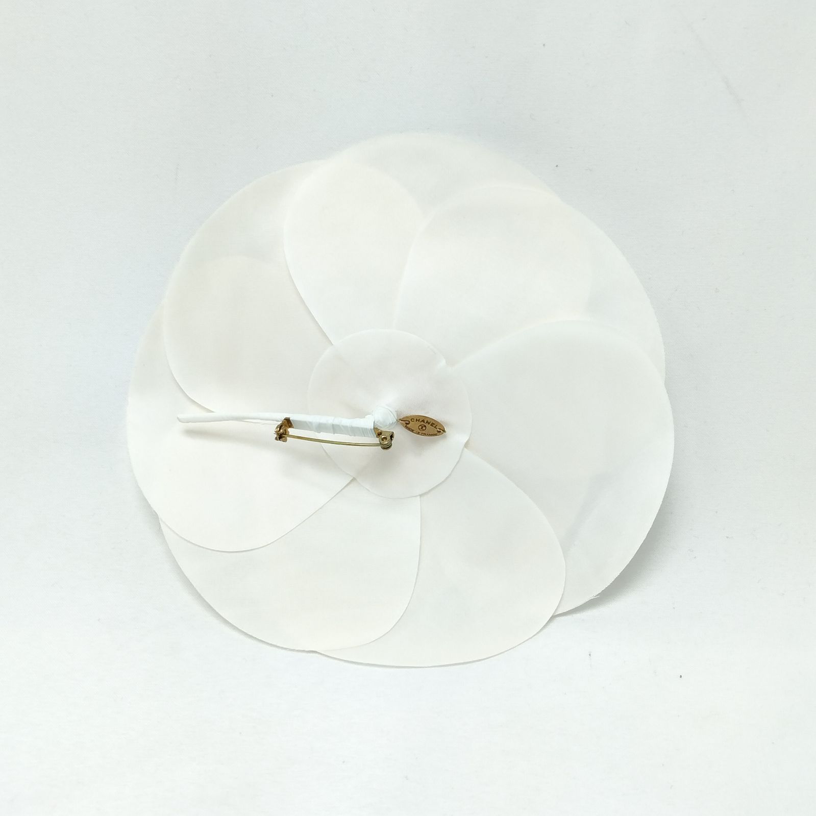 ✨CHANEL✨シャネル カメリア フラワー ブローチ ホワイト - メルカリ