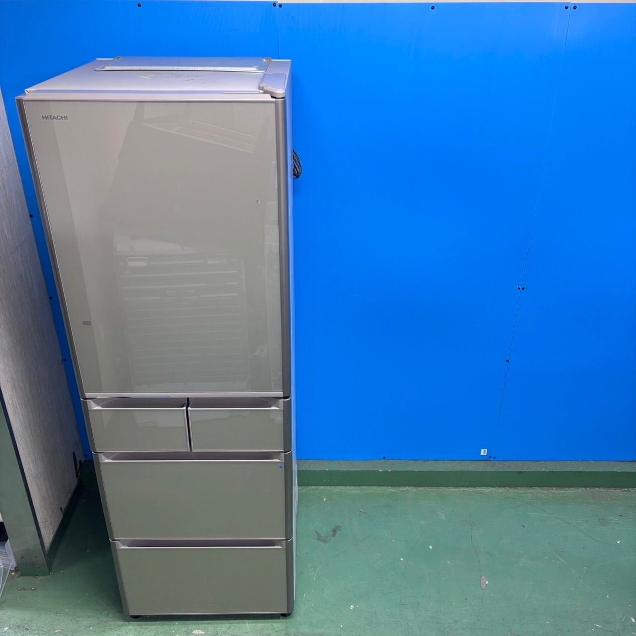 573 日立 大型冷蔵庫 400L強 小型 家庭用 自動製氷 右開き 5ドア