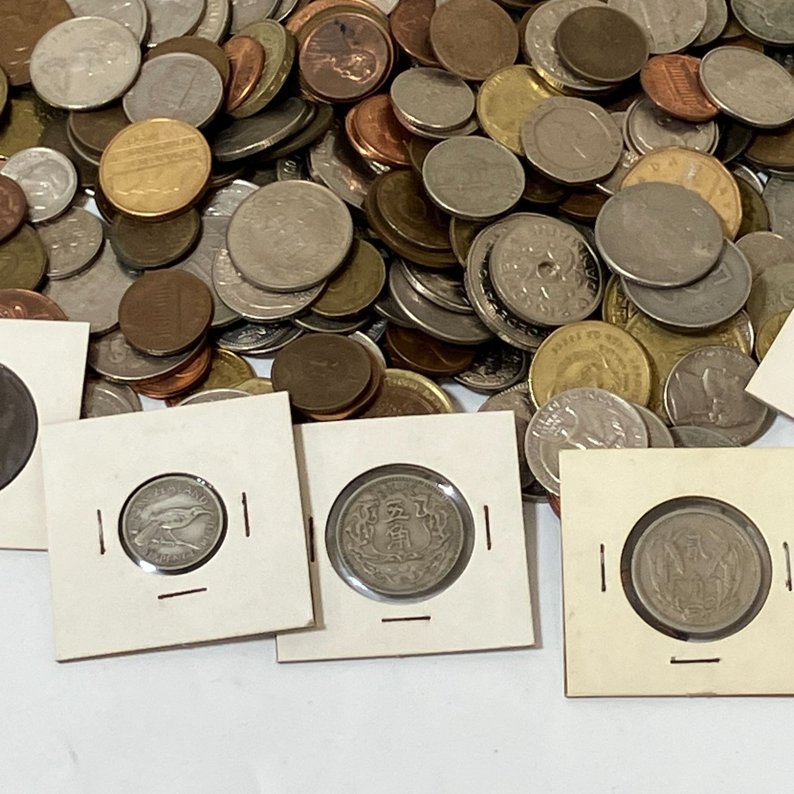 30200】古銭（外国）まとめ 重量約1416.0g 海外 雑銭 古銭 コイン 穴銭