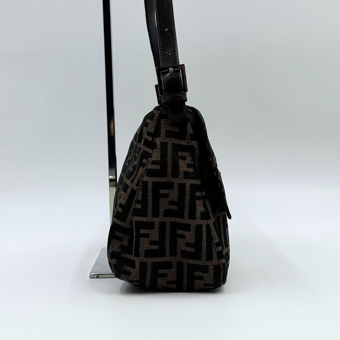 美品】Fendi ズッカ マンマバケット ワンショルダーバッグ - メルカリ
