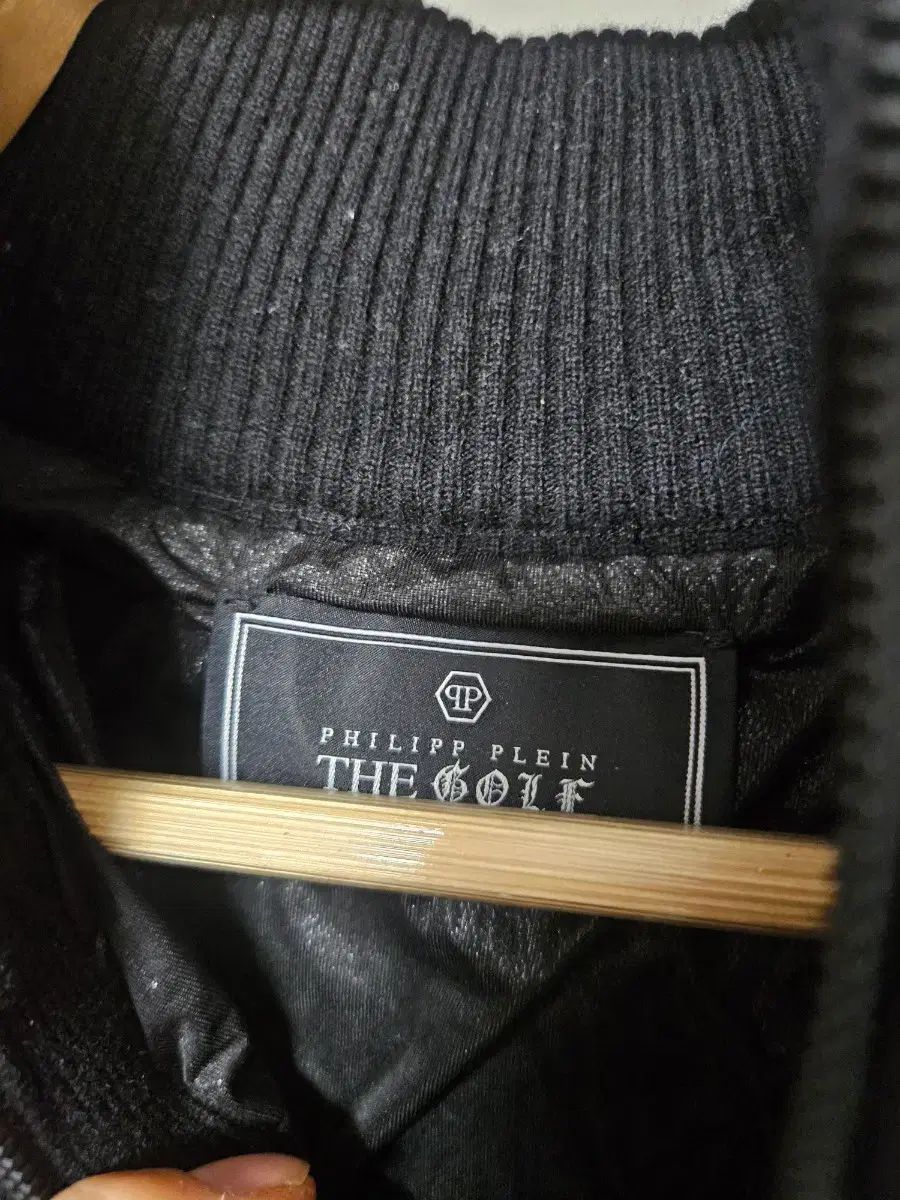 PHILIPP PLEIN(フィリッププレイン) キルティング袖 ニット ブラック