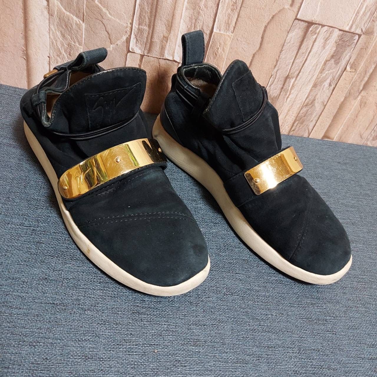 Giuseppe Zanotti ジュゼッペザノッティ 黒 ゴールド レザー 