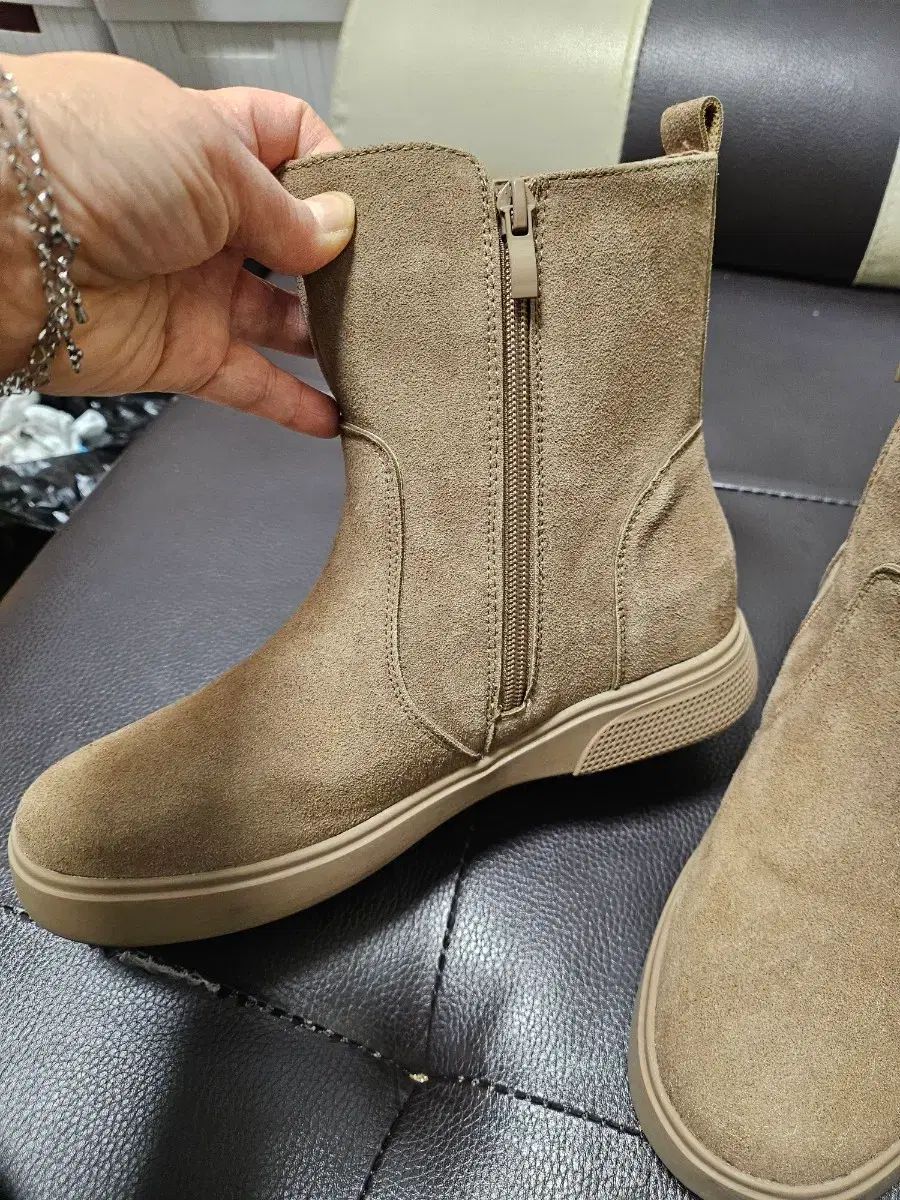 ⭐️値下げ⭐️ SEE BY CHLOE ベージュ スエード アンクルブーツ ⭐️値下げ⭐️ SEE BY CHLOE ベージュ スエード アンクルブーツ 楽天