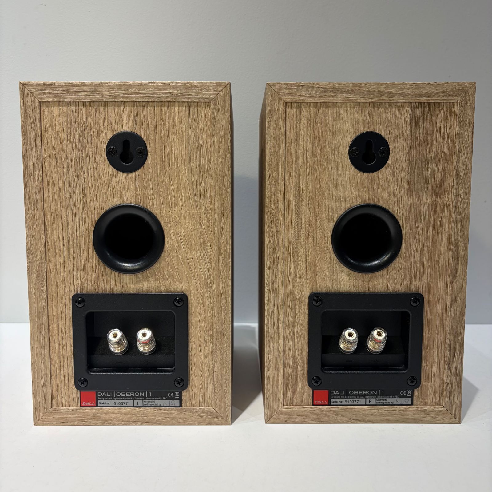 01128】(展示品)DALI - OBERON1/LO/ライトオーク（OBERON1LO