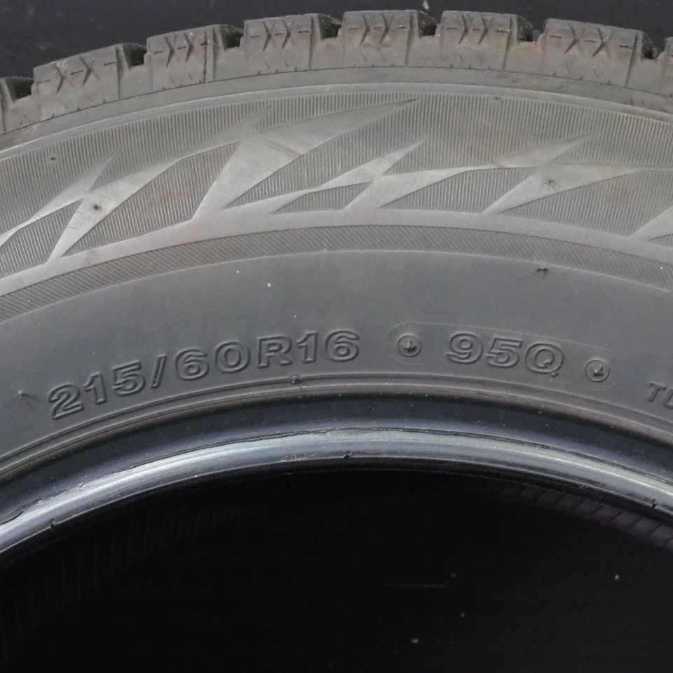 21年製 バリ山 ブリヂストン BLIZZAK VRX2 215/60R16 4本 スタッドレス 
