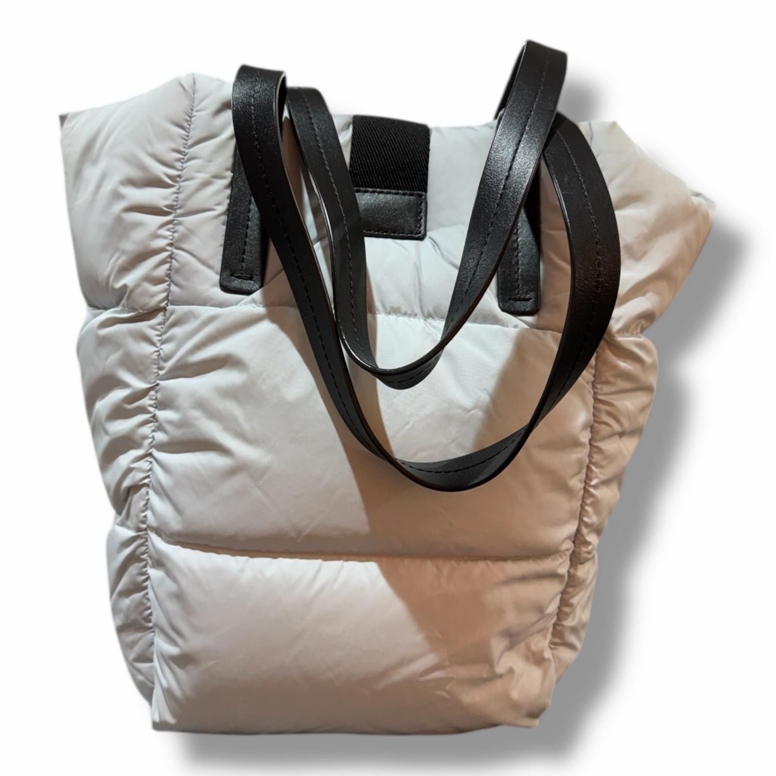 MONCLER XANDER Quilted Small Tote Bag サンダーダウントートバッグ