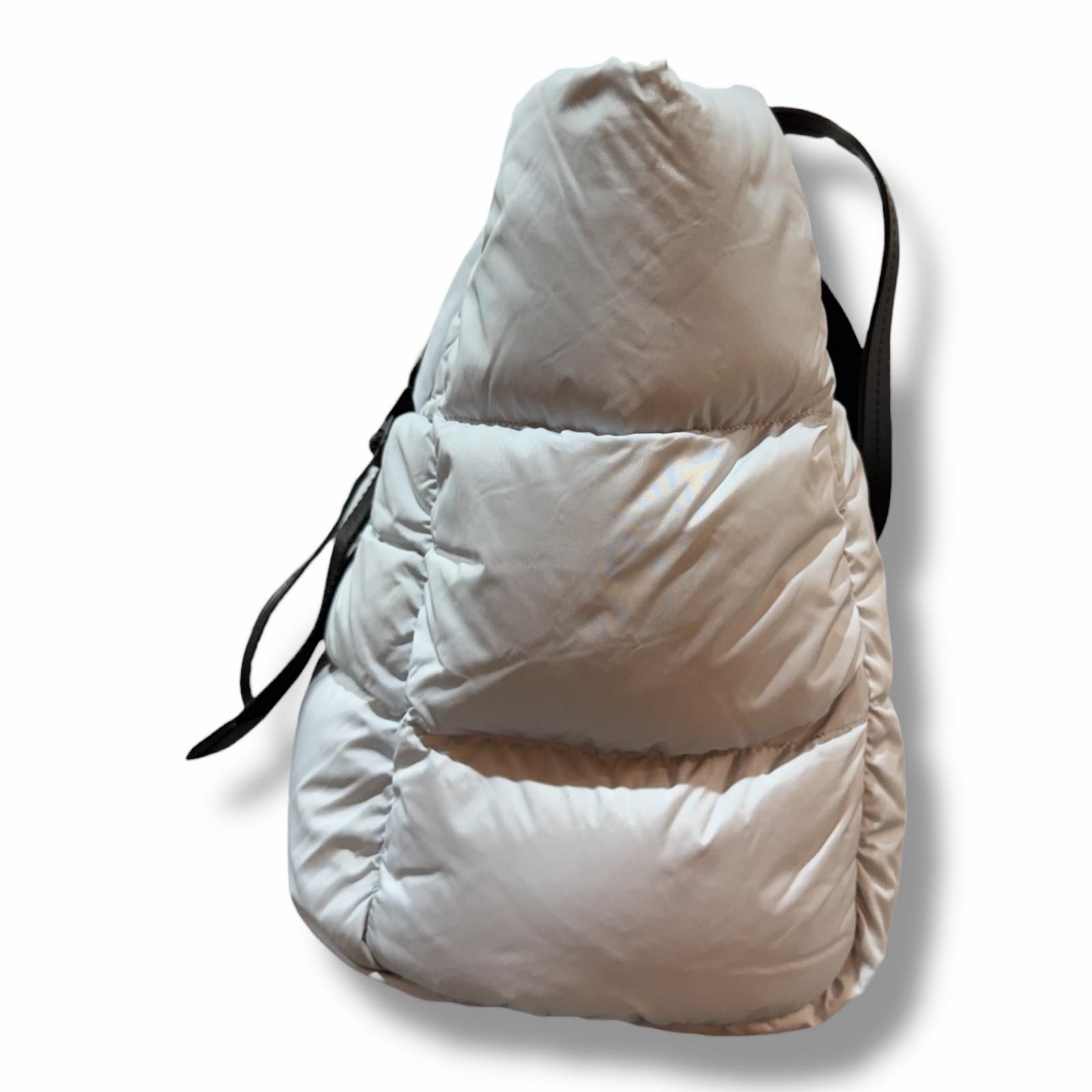 MONCLER XANDER Quilted Small Tote Bag サンダーダウントートバッグ