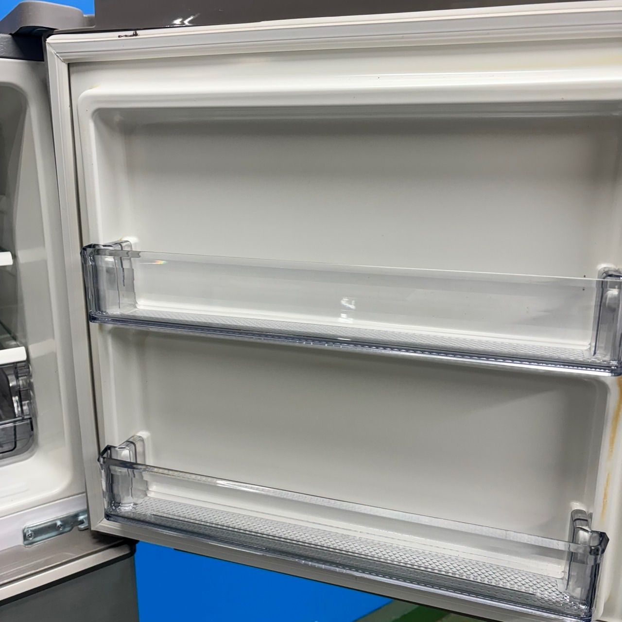 565 パナソニック　中型　冷蔵庫　200L強　1〜5人暮らし用 小型　右開き 565 パナソニック 中型 冷蔵庫 200L強 1〜5人暮らし用 小型 右開き