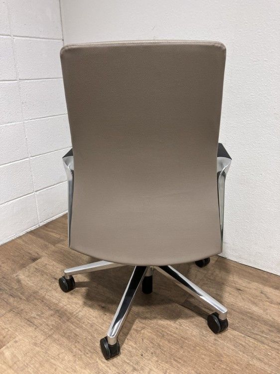  アウトレット品 ウチダ 固定肘付ECチェア EC120HL その他のカラー 合皮チェア オフィスチェア ワークチェア 椅子 チェア