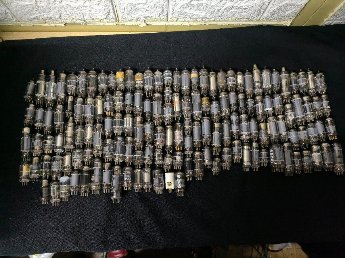 ◇3点以上で送料無料!! 真空管 大量出品 型番不明 動作未確認 ジャンク