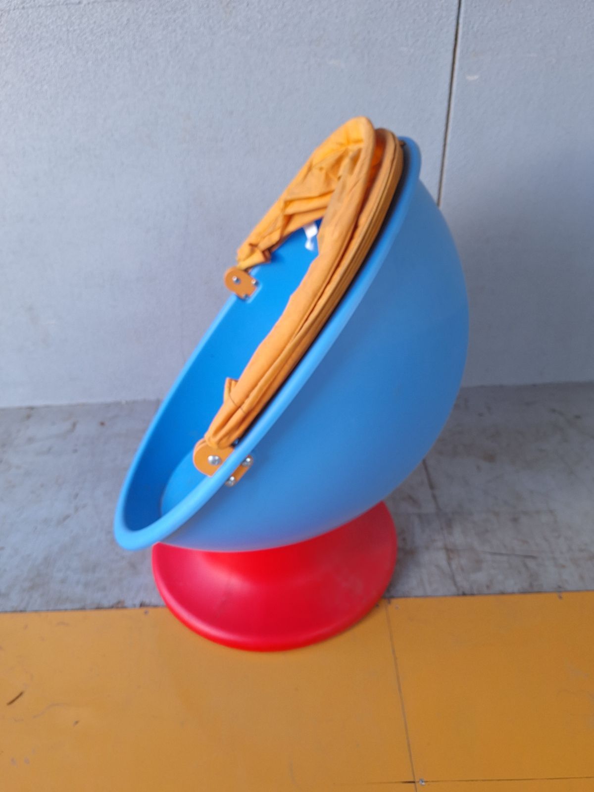 回転パーソナルチェア LOMSK（ロムスク）中古品 - メルカリ