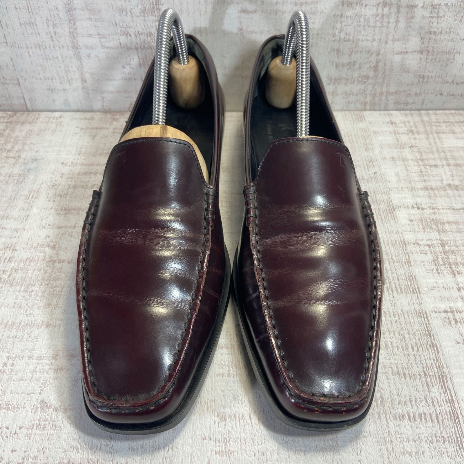 TOD'S トッズ ドライビングシューズ スリッポン レディース メンズ