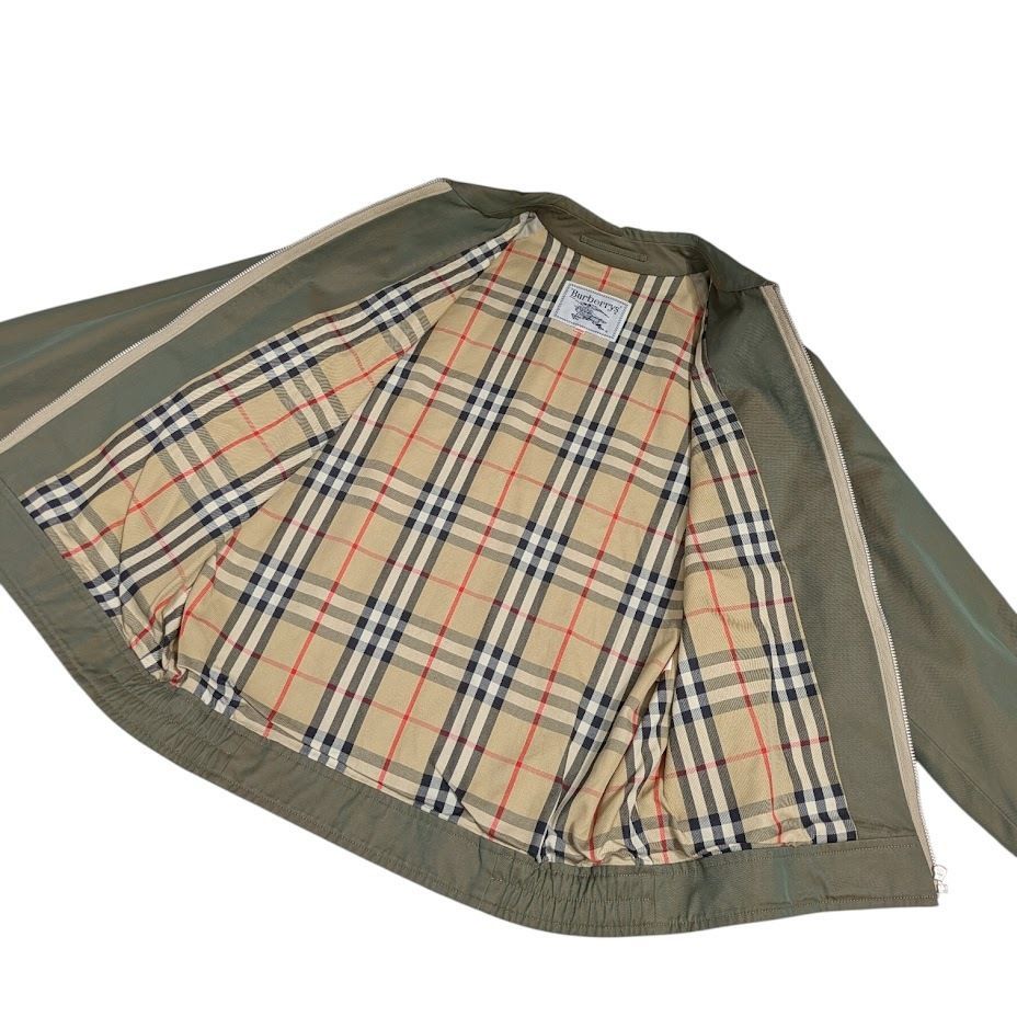 【BURBERRY】カーキブルゾン【美品】 BURBERRY（バーバリー） 未使用品□BURBERRY 8078720 コットン100％ 裏