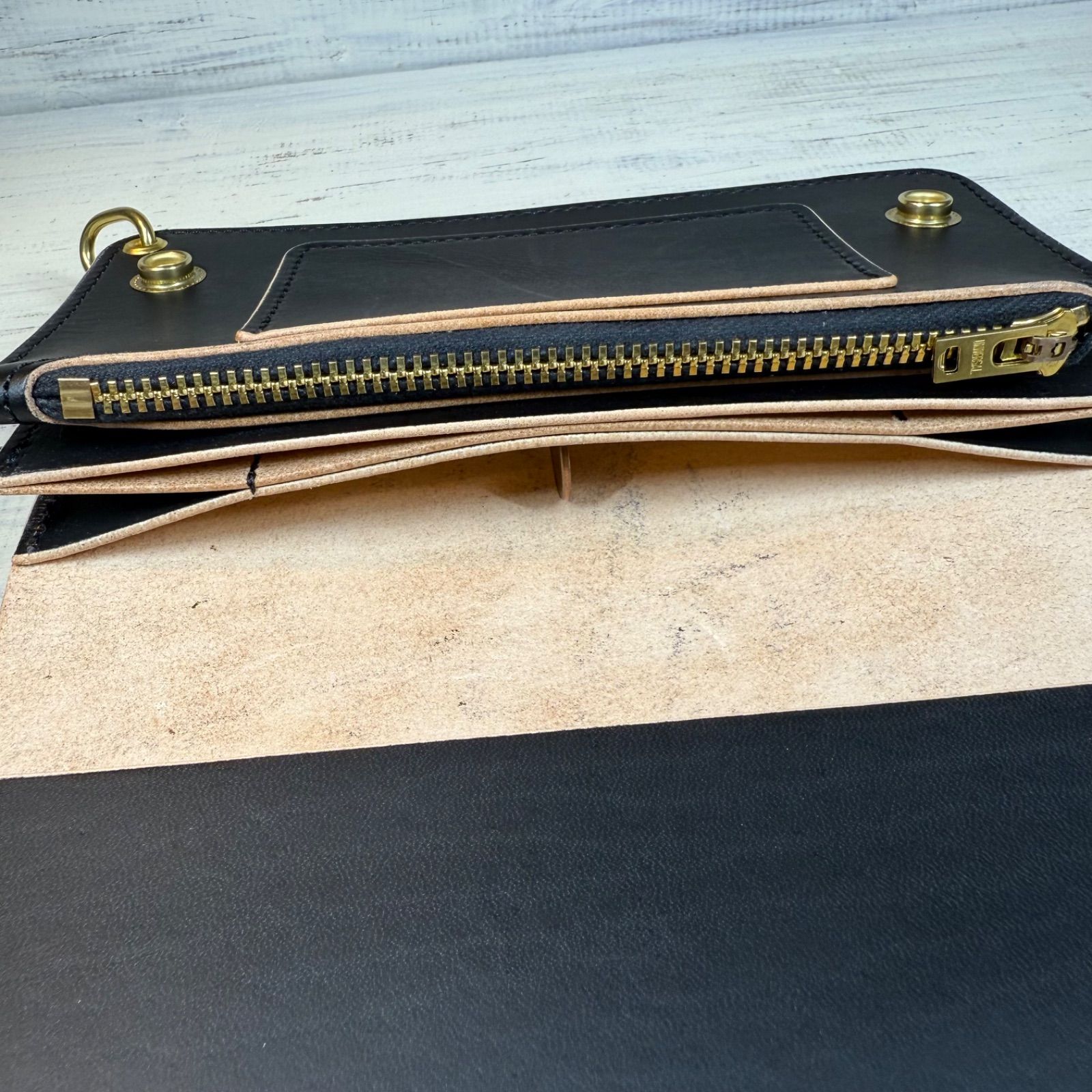 トラッカーウォレット ロング 3層】 ブラック 姫路 ゴールド