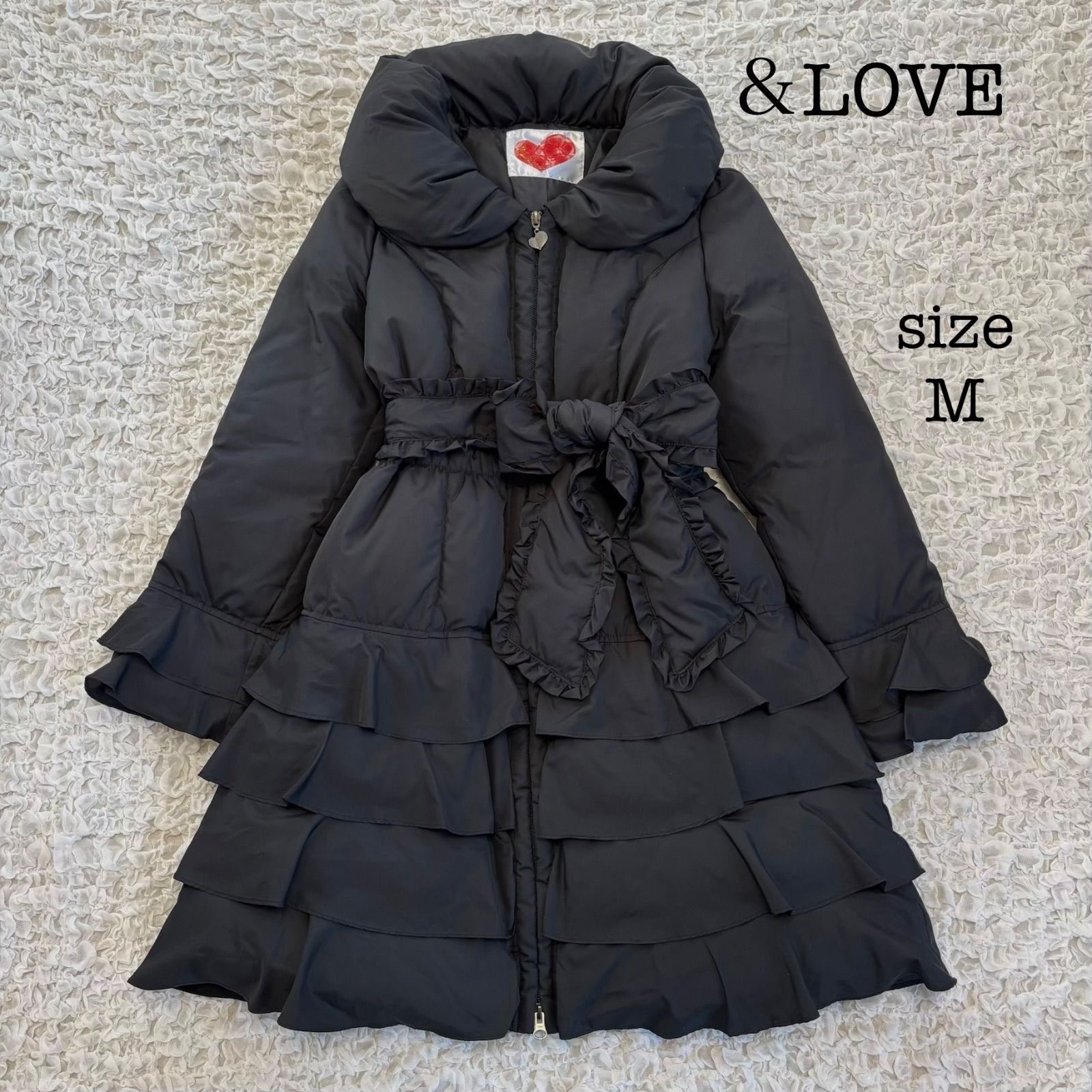アンドラブ　フリルダウンコート　大きいサイズダウンコート ＆LOVE アンドラブ ダウンコート フリル Aライン ベルト付き ブラック