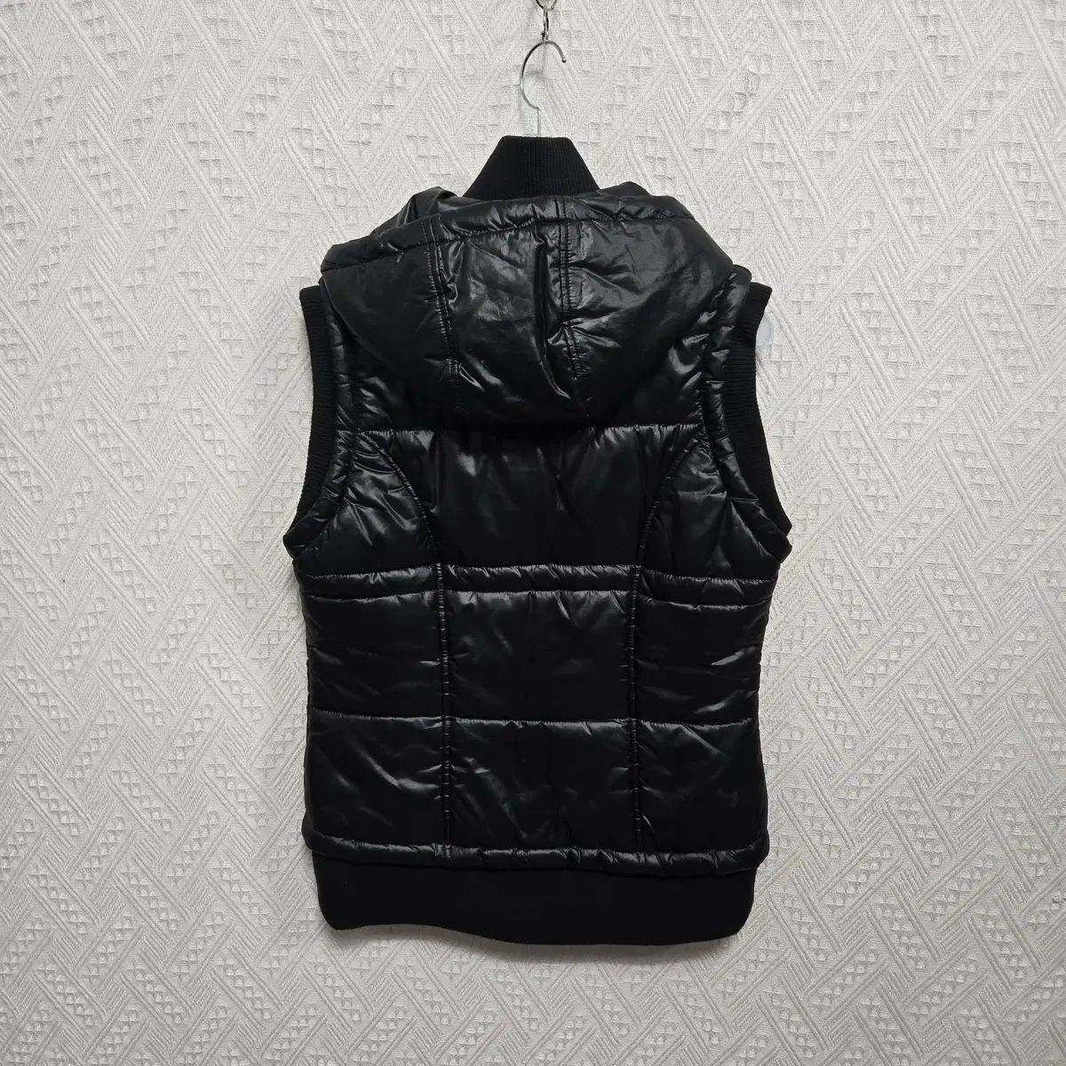 麻286 adidas ブラック ダウン フード ベスト WHO 100 - メルカリ