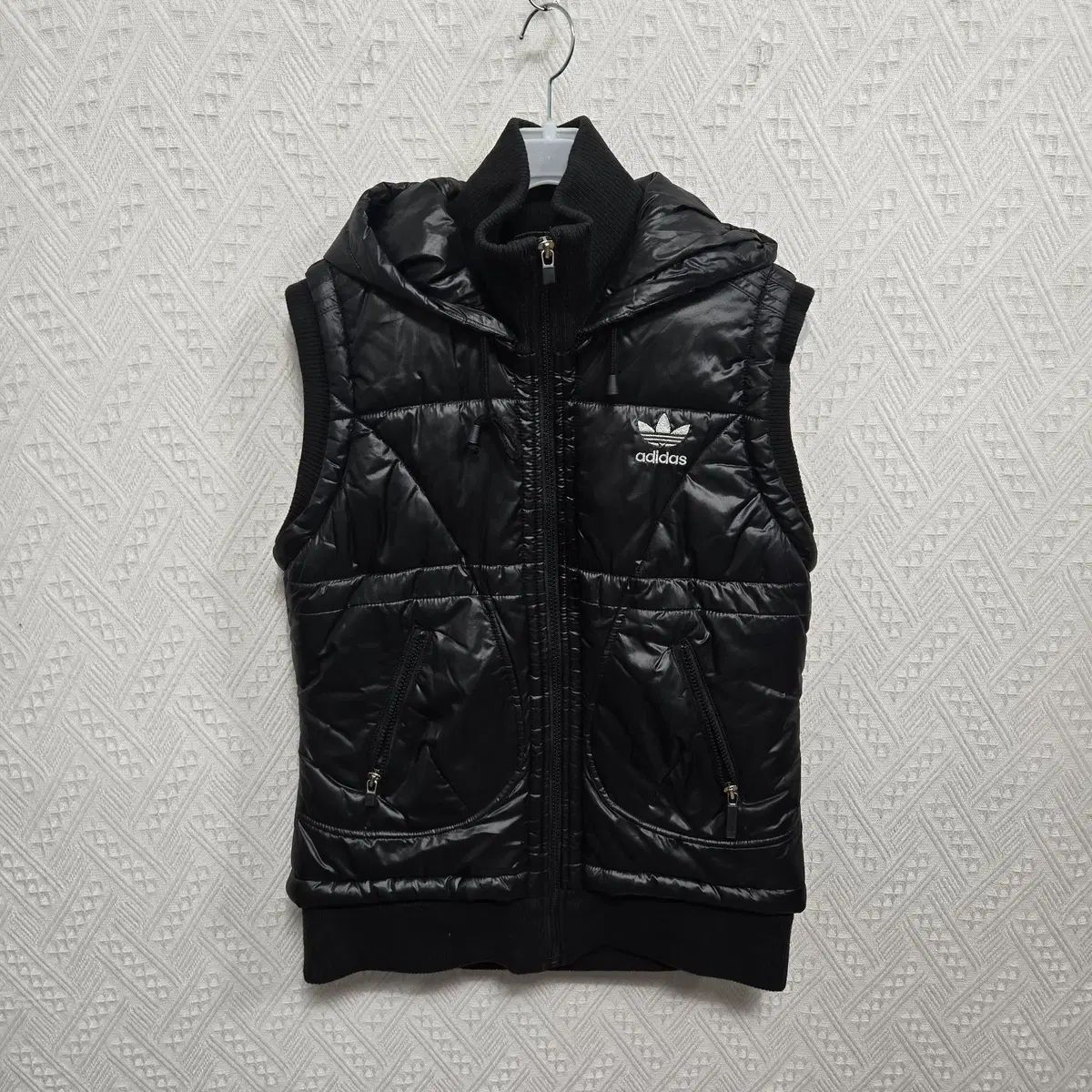 麻286 adidas ブラック ダウン フード ベスト WHO 100 - メルカリ