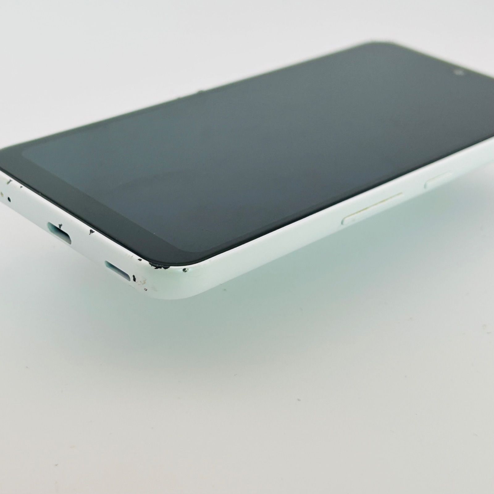 バッテリー良好 arrows We FCG01 64GB ホワイト SIMフリー(simロック