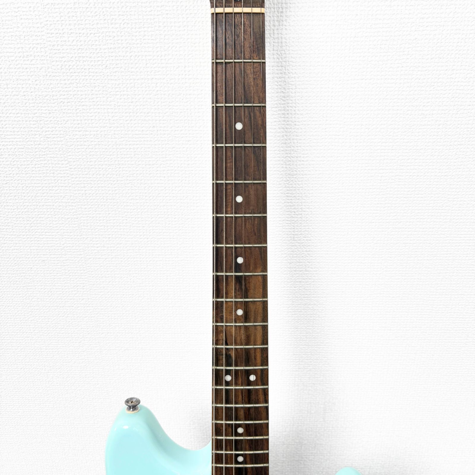 Squier by Fender CYCLONE エレキギター 動作確認済み - メルカリ
