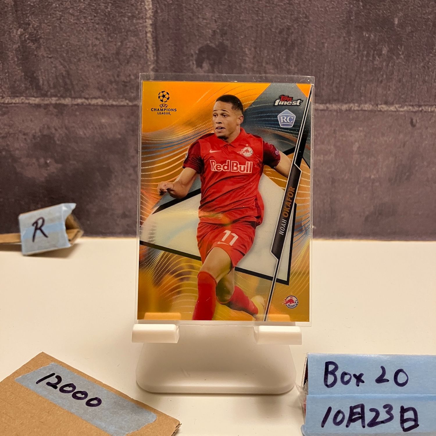 2020 21 Topps Finest Noah Okafor 23 25 FC Red Bull Salzburg Orange Refractor RC ルーキー Rookie カード