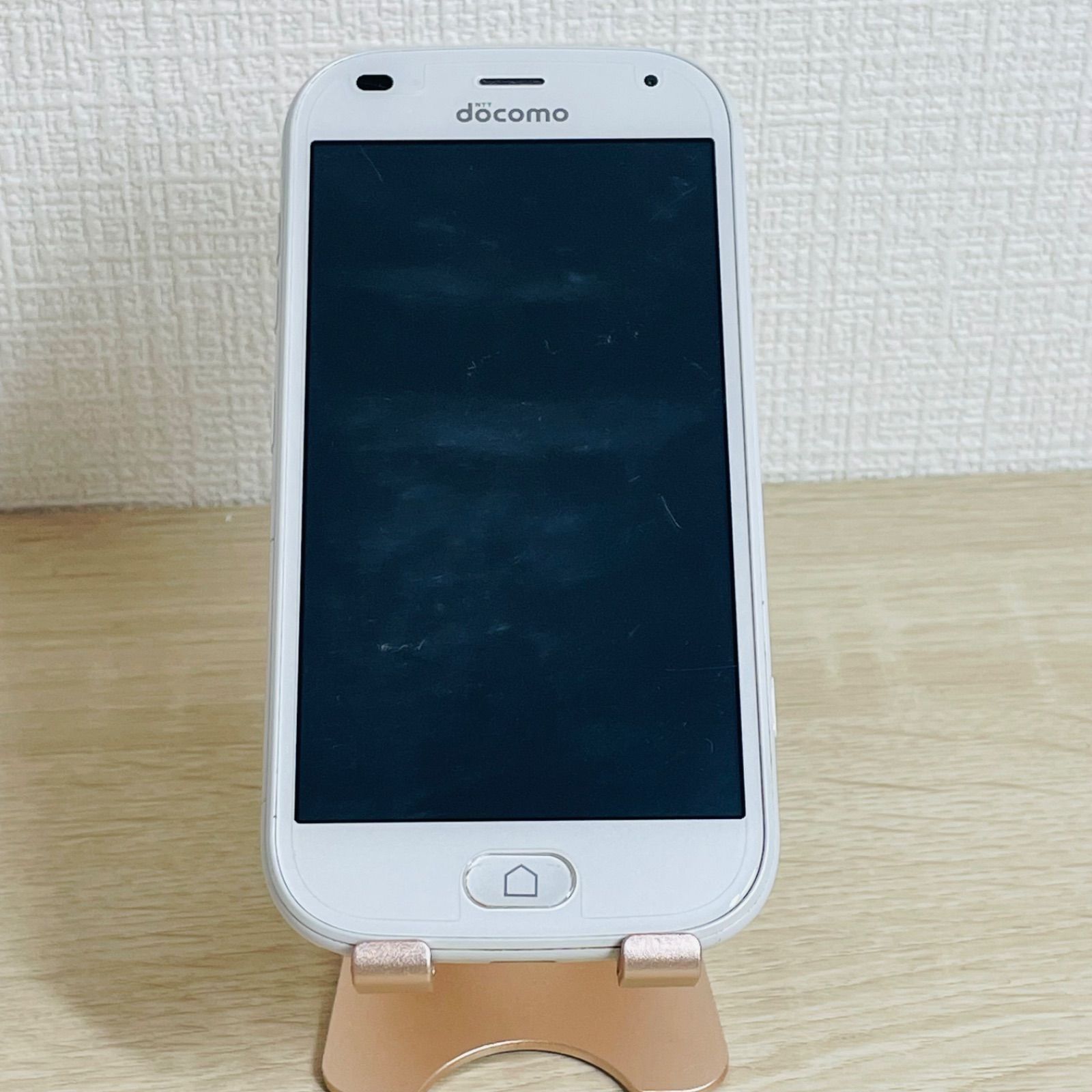 FUJITSU らくらくスマートフォン F-42A docomo ホワイト｜Android 10