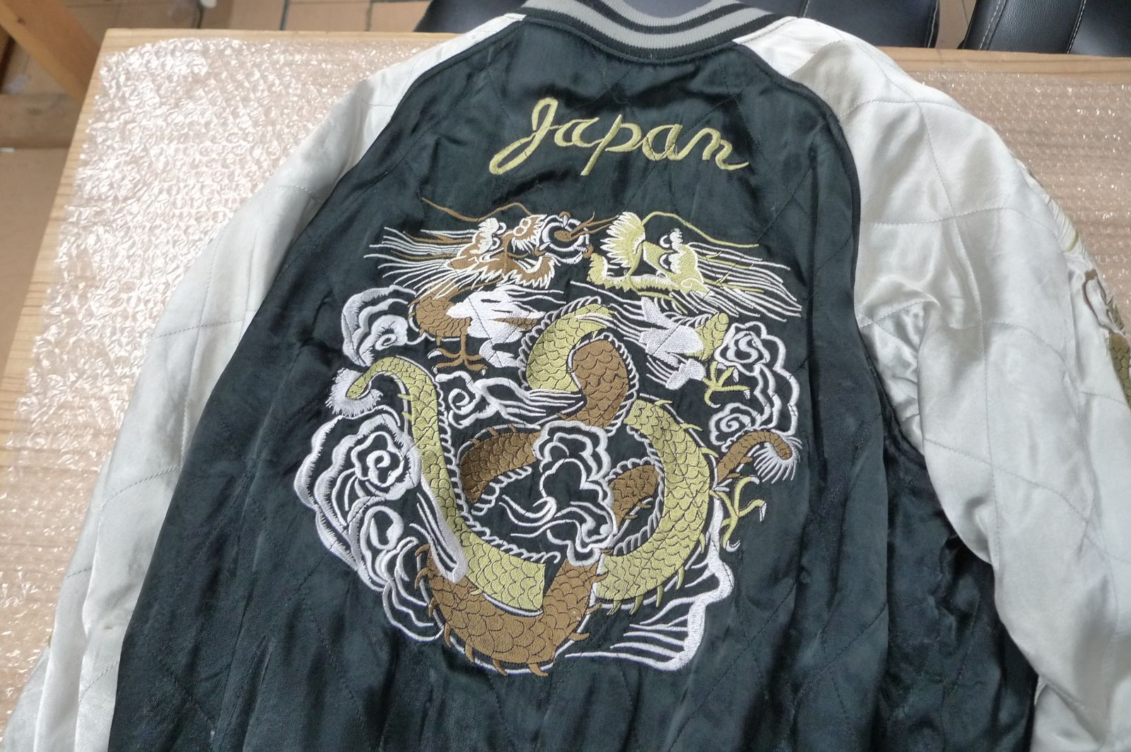 飛有棲屯 ヒューストン スカジャン レーヨン 刺繍 漢字タグ Lサイズ