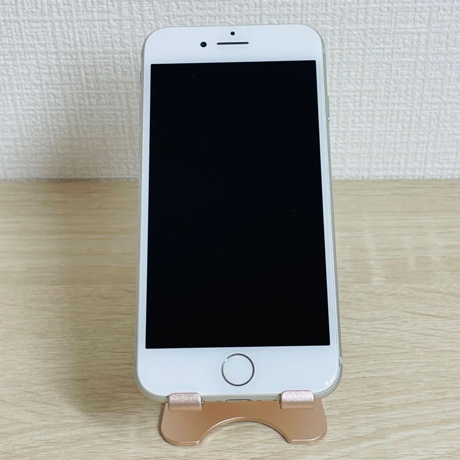 iPhone8 64GB シルバー バッテリー交換済み 美品 iPhone 8 64GB シルバー｜バッテリー交換済・動作確認済み - メルカリ