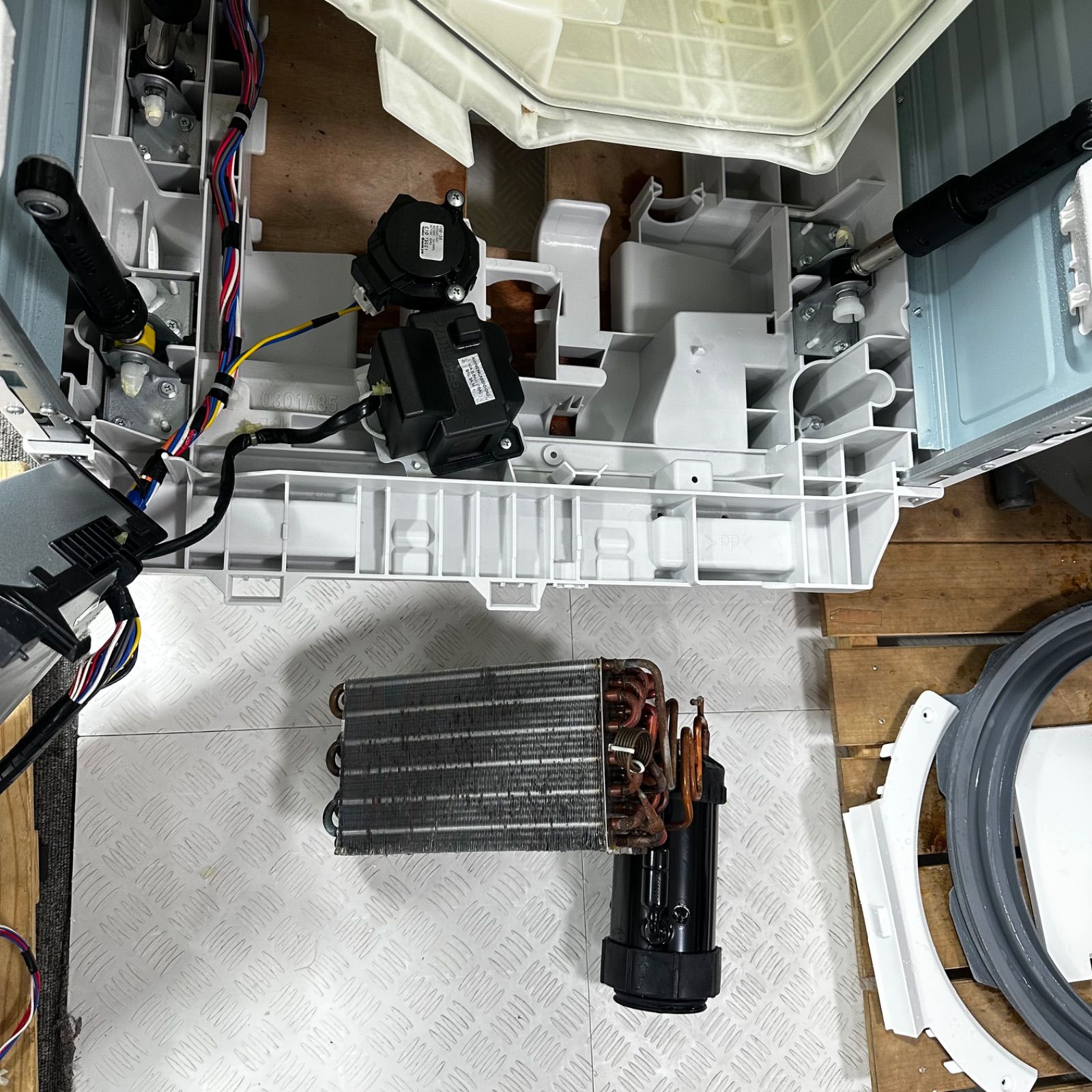 Panasonic NA-LX113AL ヒートポンプ 分解洗浄　ドラム式洗濯機 Panasonic NA-LX113AL ヒートポンプ 分解洗浄 ドラム式洗濯機 私がお