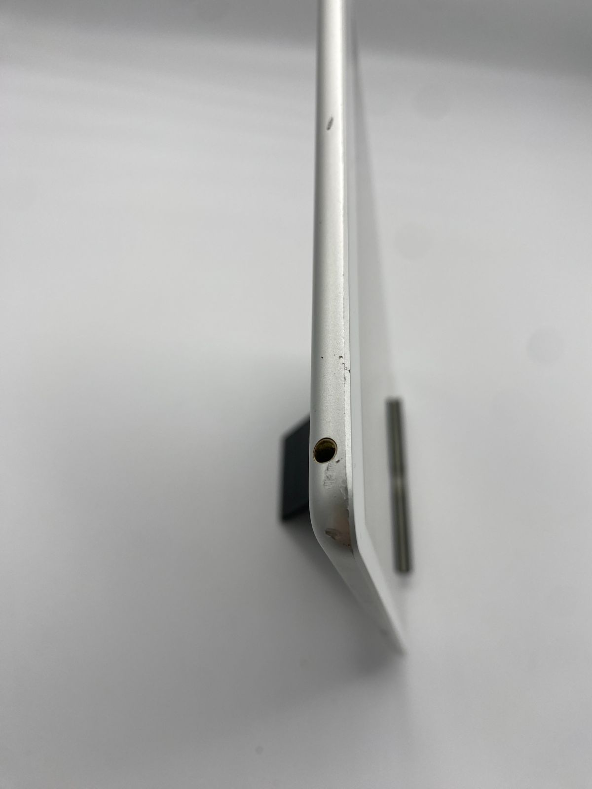 ジャンク品】:iPad7 Wi-Fiモデル 32GB シルバー - メルカリ