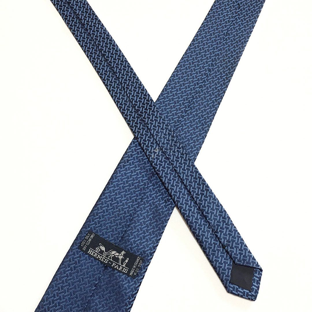 未使用級 エルメス HERMES ネクタイ シルク100% ネイビー / ブルー H柄