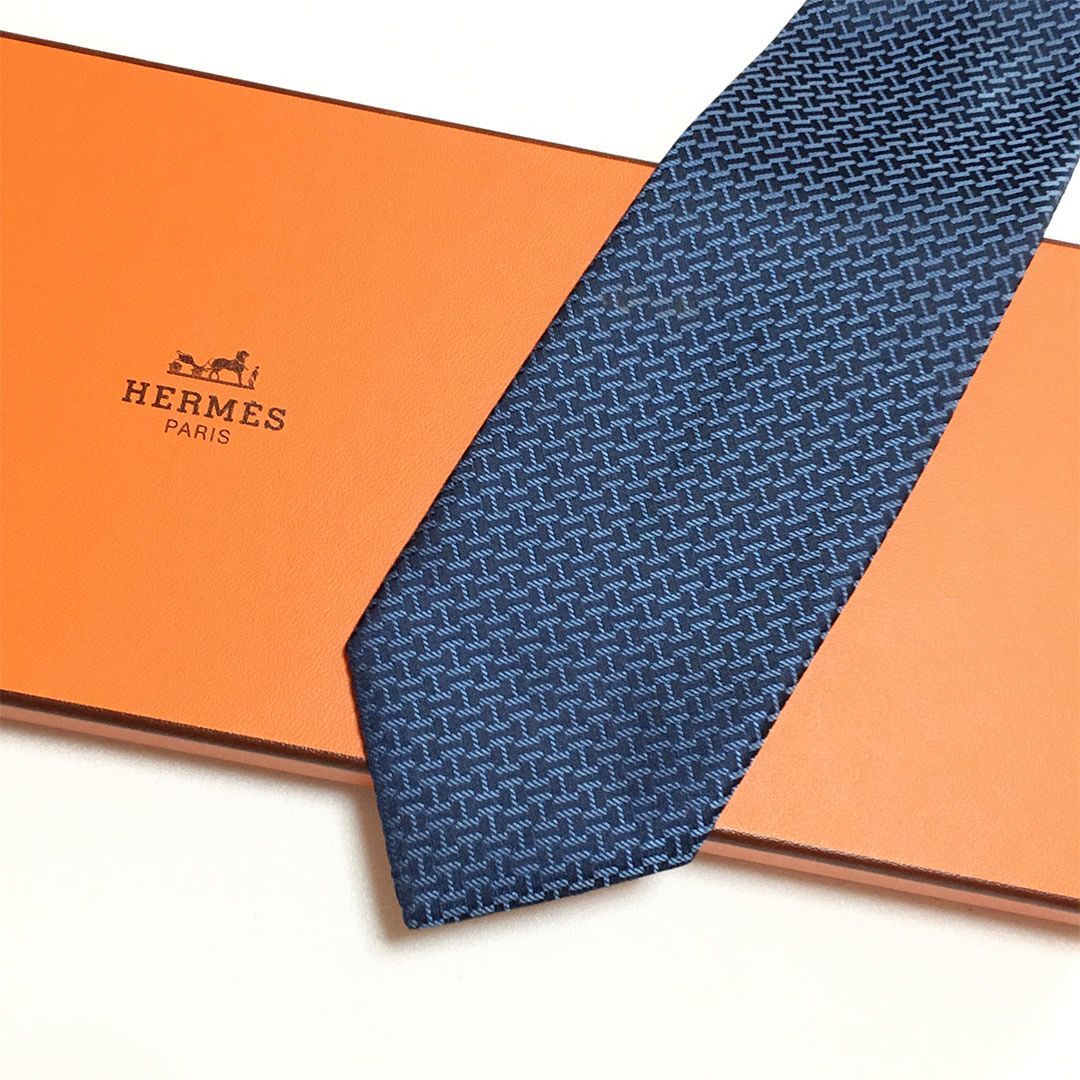 未使用級 エルメス HERMES ネクタイ シルク100% ネイビー / ブルー H柄