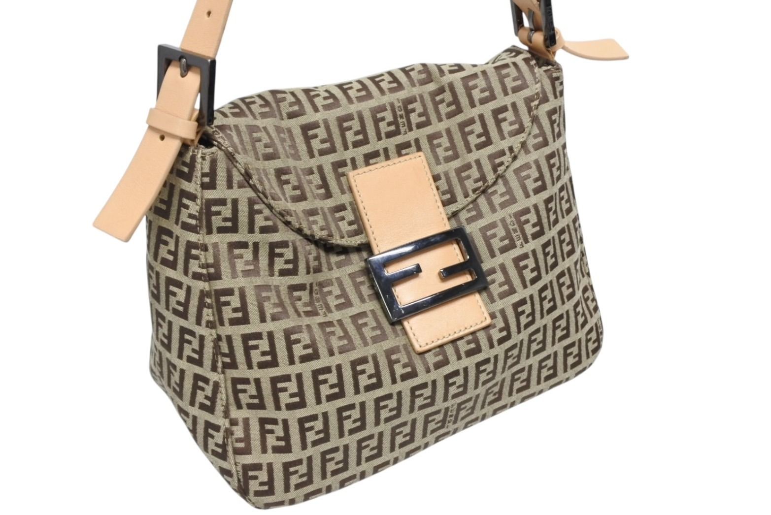 極美品 FENDI フェンディ ズッキーノ柄 マンマバケット ワンショルダーバッグ SBR004 ベージュ ブラウン シルバー金具 中古 4b011411 極美品 FENDI フェンディ ズッキーノ柄 マンマバケット ワンショルダー
