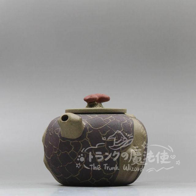大特価人気商品☆2色の霊芝を春に供紫砂壺 中国宜興 紫泥急須?茶壺