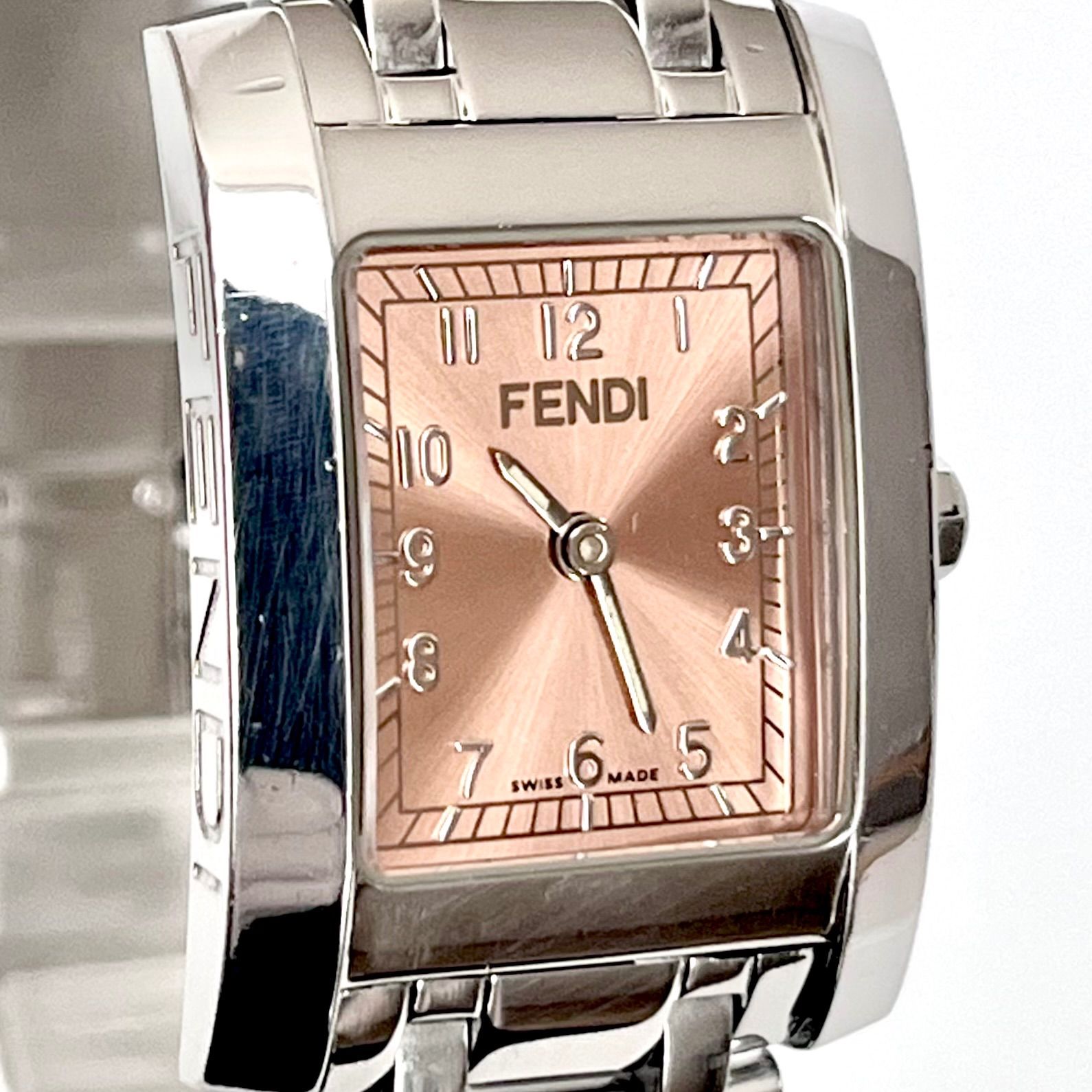 フェンディ 7000L レディース 腕時計 磨き済み 美品】FENDI 電池新品