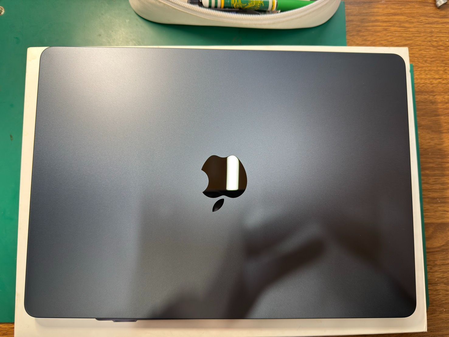 MacBook Air M4 13インチ 256GB ミッドナイト 初期化済 箱・充電器