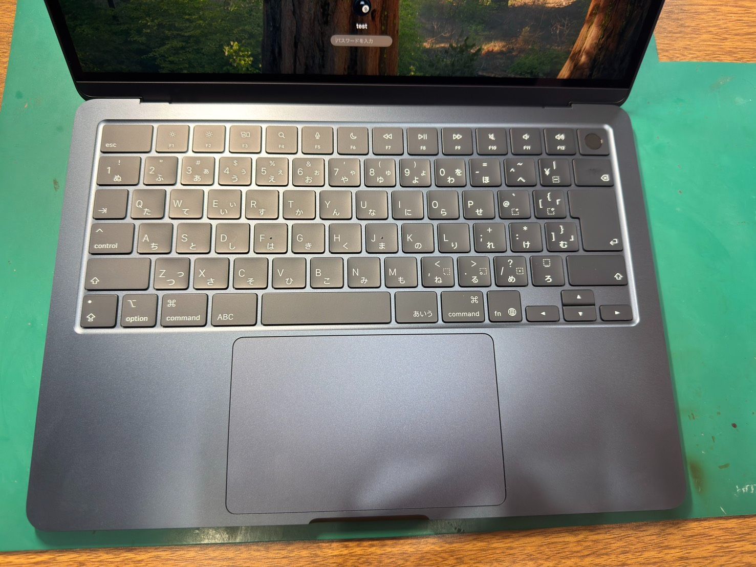 MacBook Air M4 13インチ 256GB ミッドナイト 初期化済 箱・充電器 