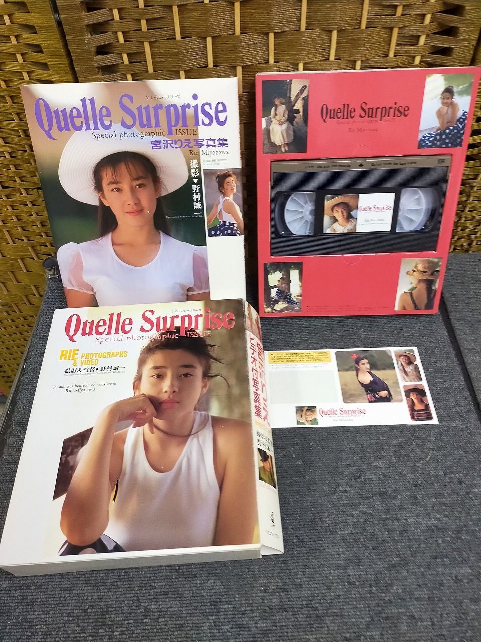 宮沢りえさんマクセルビデオテープ販売促進店頭用タペストリー Quelle Surprise 宮沢りえ ビデオ付き写真集 - メルカリ