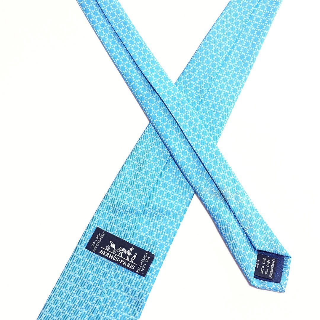 未使用級 エルメス HERMES ネクタイ シルク100% ライトブルー 総柄