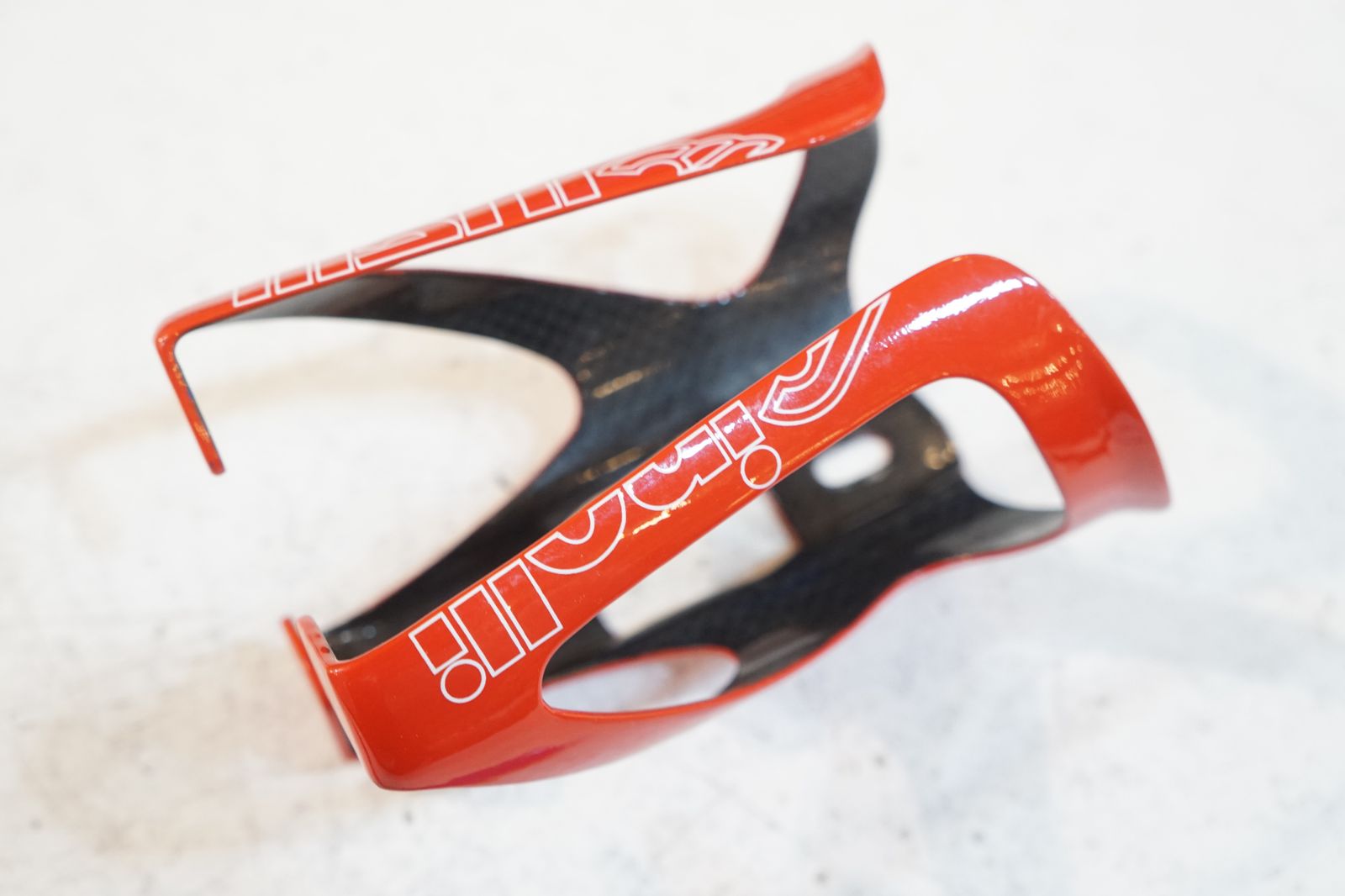 CINELLI 「チネリ」 Harry's カーボンボトルケージ / バイチャリ浦和