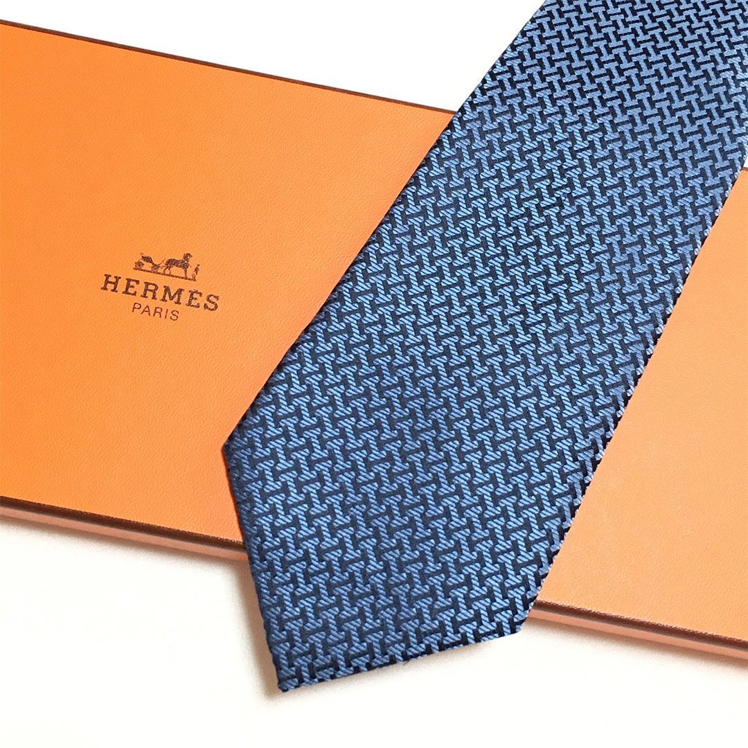 新品未使用 エルメス ネクタイH柄シルク100% ネイビーH659204T 02 未使用級 エルメス HERMES ネクタイ シルク100% ネイビー / ブルー H柄