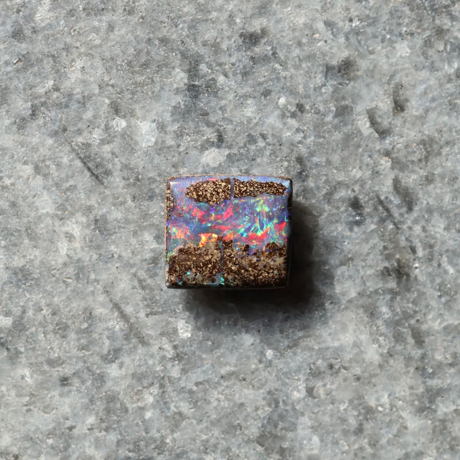 天然ボルダーオパール 1.97ct クイーンズランド産 オーストラリア産