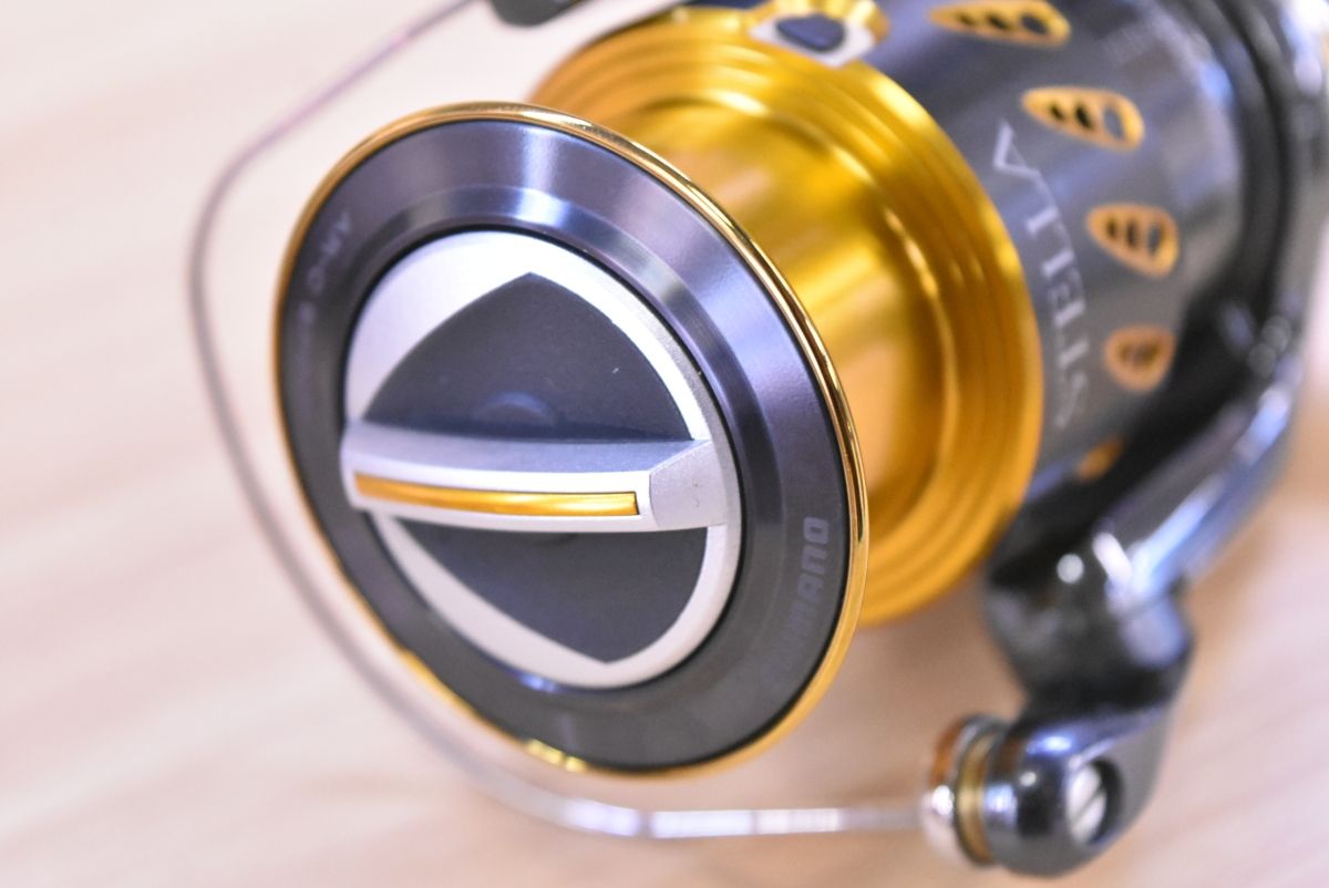 シマノ 07 ステラ 3000HG スピニングリール SHIMANO STELLA