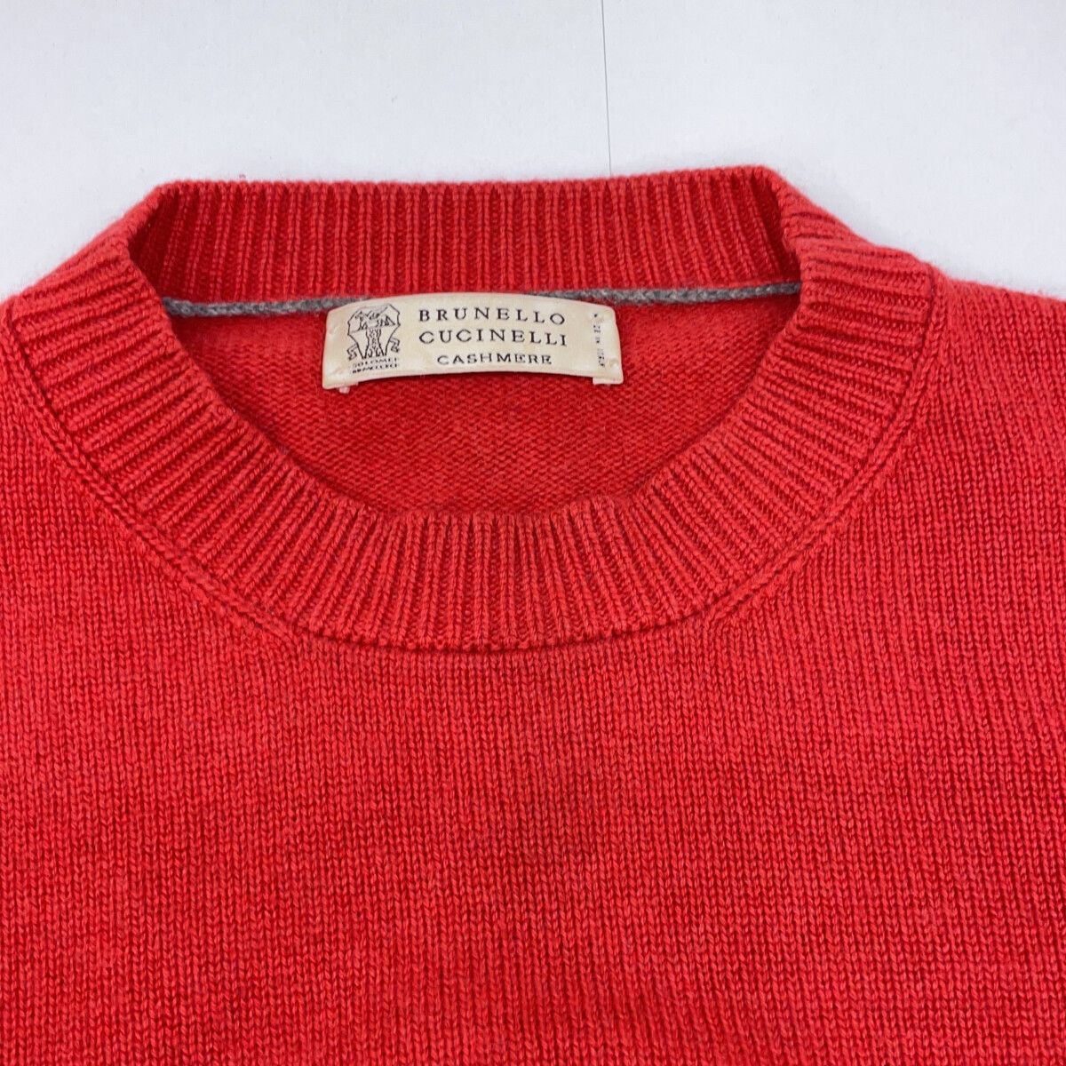 BRUNELLO CUCINELLI ブルネロクチネリ ﾚｯﾄﾞ×ｸﾞﾚｰ ｶｼﾐﾔ100 ｸﾙｰﾈｯｸ ﾛﾝｸﾞ