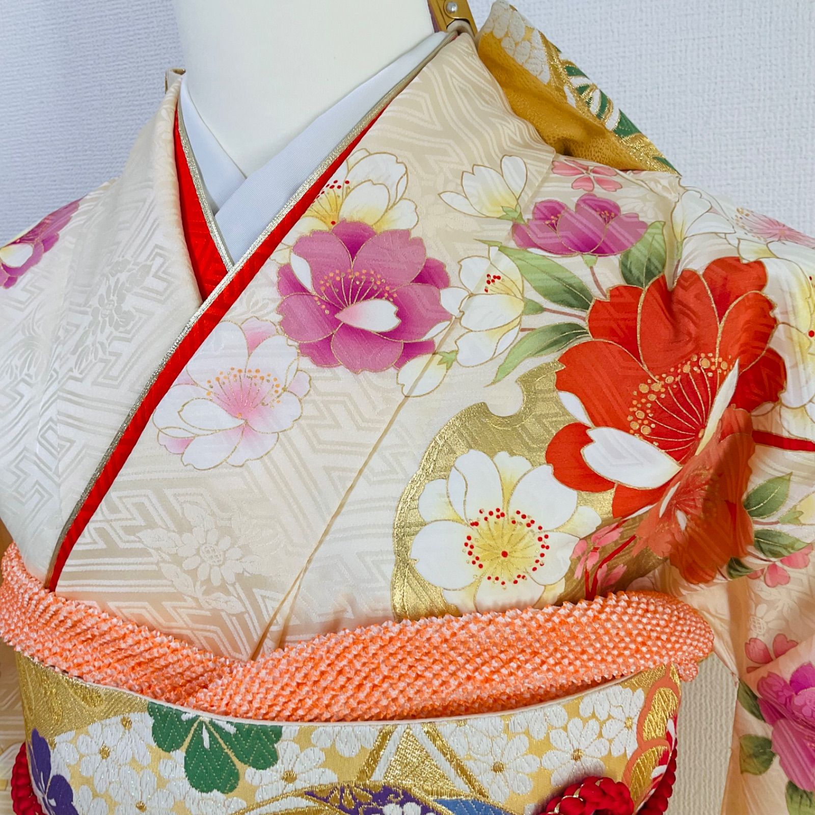 振袖 振袖フルセット クリーム色 牡丹 桜 松 金駒刺繍 金彩 正絹